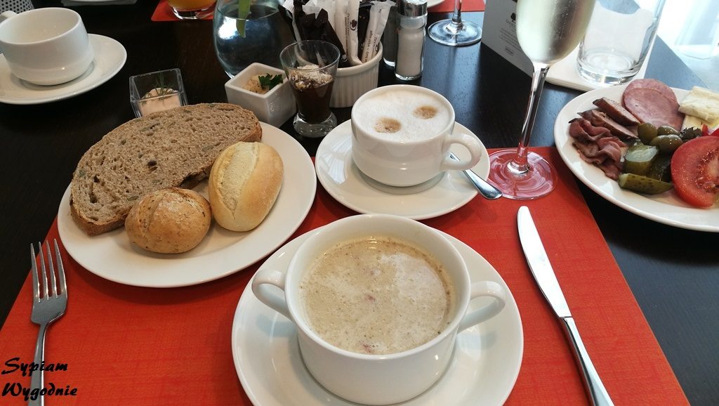 DoubleTree by Hilton Łódź - śniadanie
