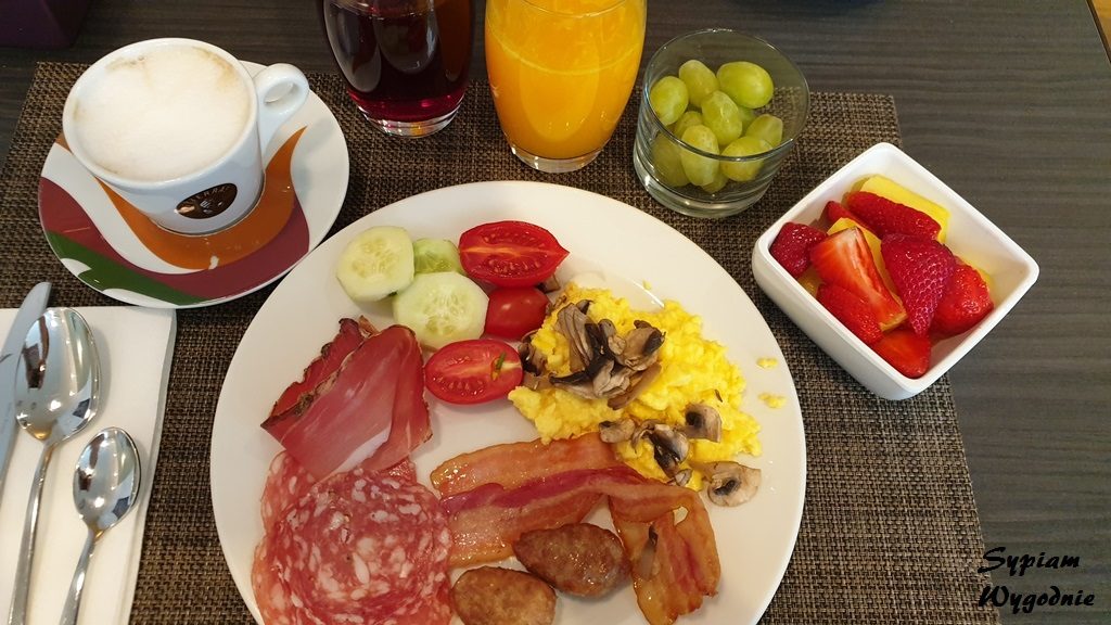 śniadanie w Hilton Milan