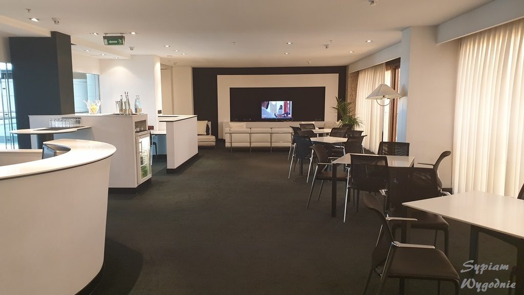 Hilton Madrid Airport - executive lounge - wnętrze