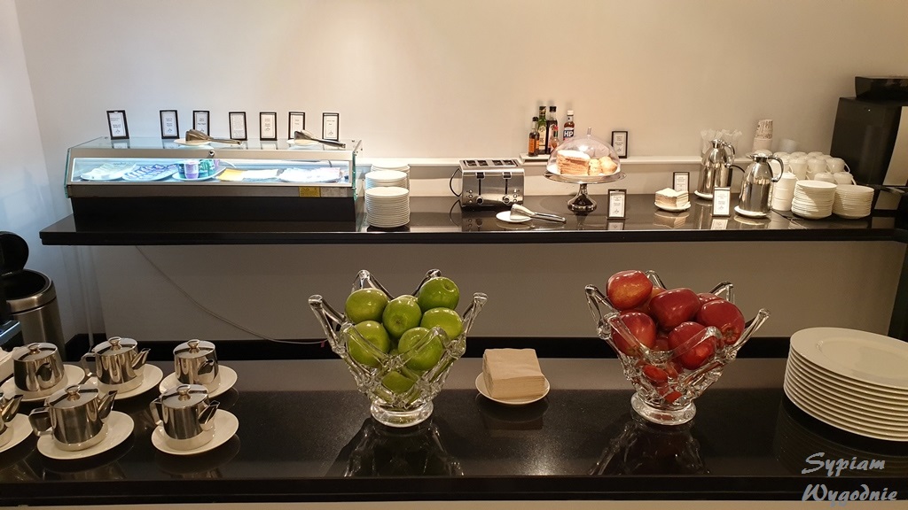 Hilton Madrid Airport – opinia executive lounge